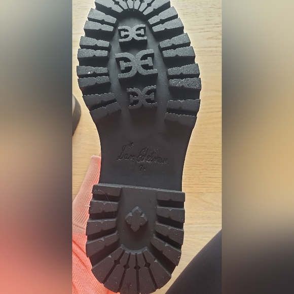 Sam Edelman Laguna Chelsea Boot. Size 7.5 - Picture 6 of 6